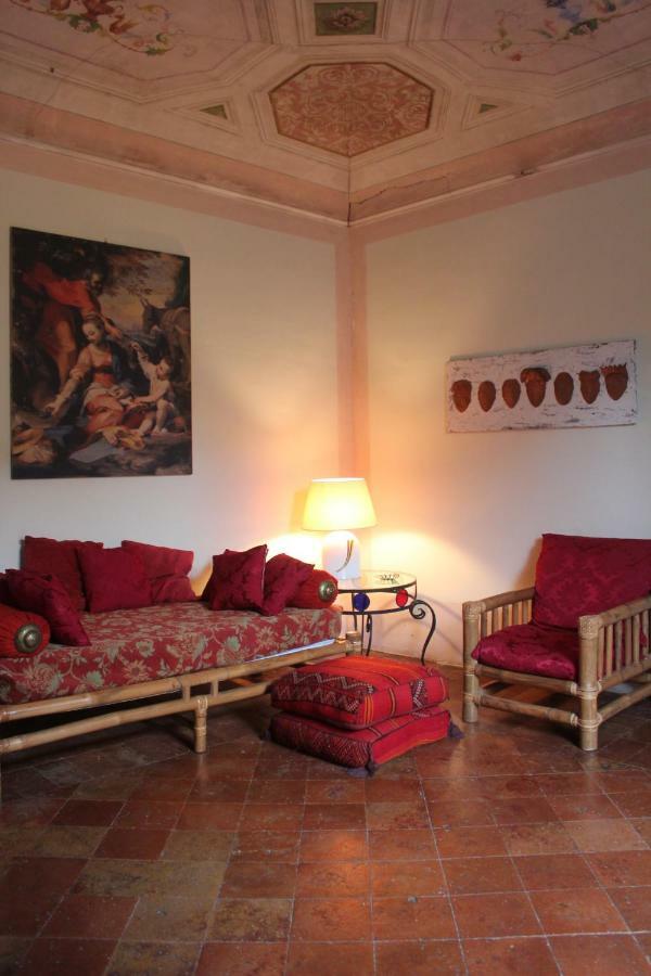 Residence Via Benamati Cagli Eksteriør bilde